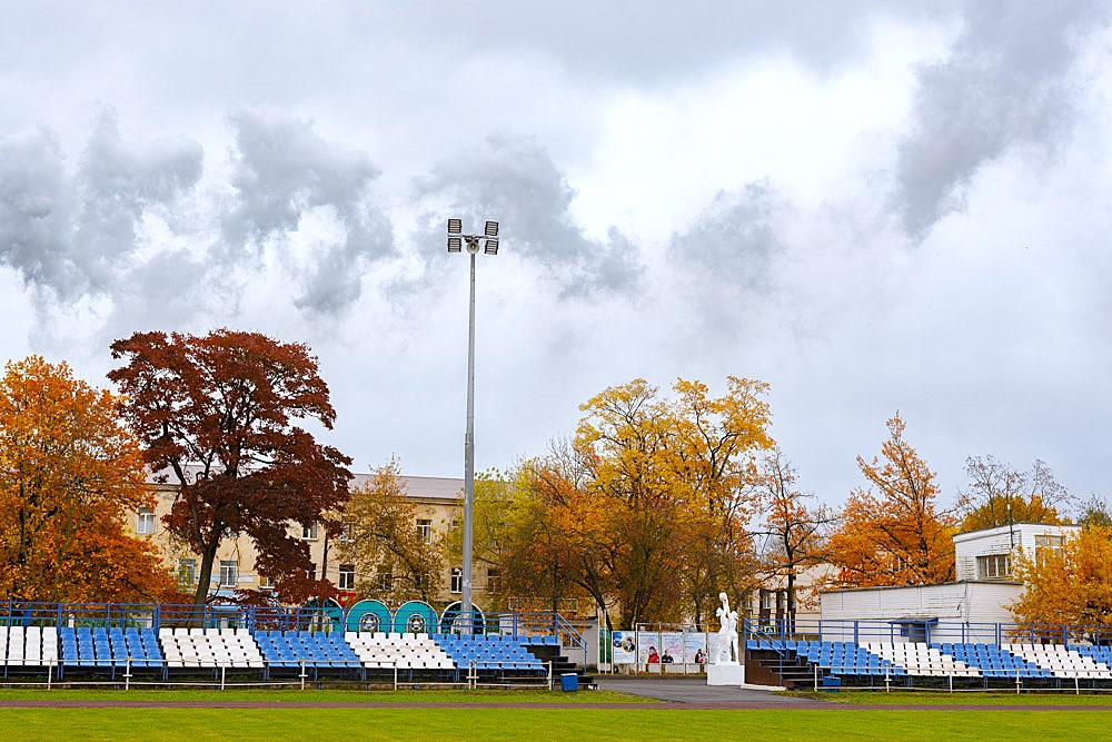 Стадион "Волховец" (г. Волхов, Ленинградская область)